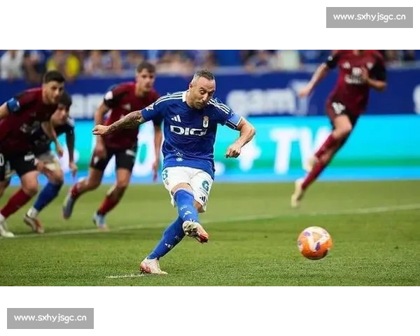 断腱之痛难挡热爱：39 岁老将卡索拉续写绿茵传奇